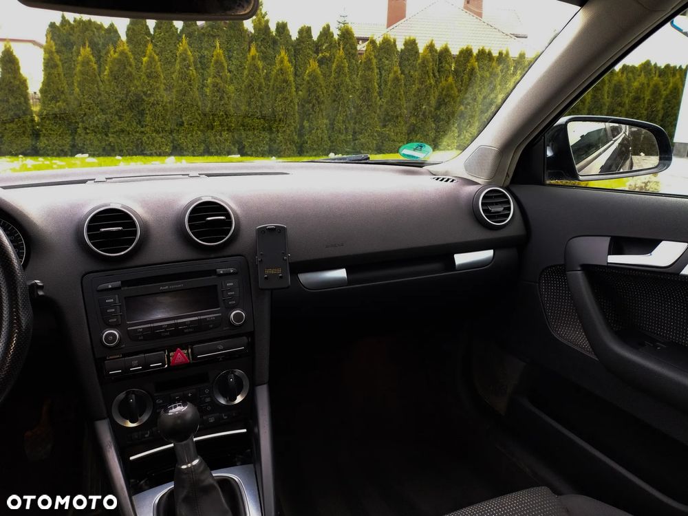 Audi A3 Sportback 2.0 TDI Ambiente - 16