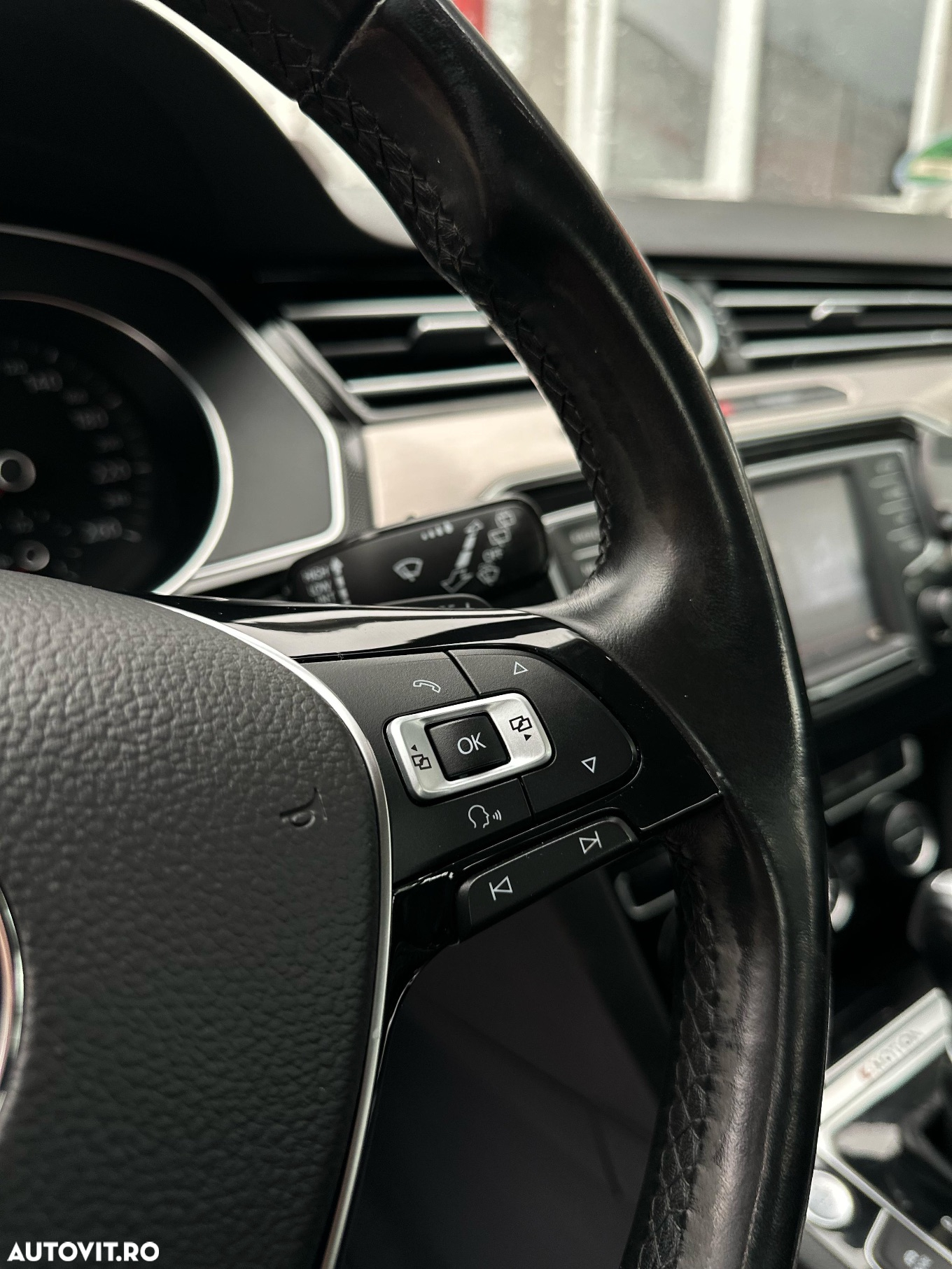 Volkswagen Passat 2.0 TDI DSG 4Motion Highline - 18