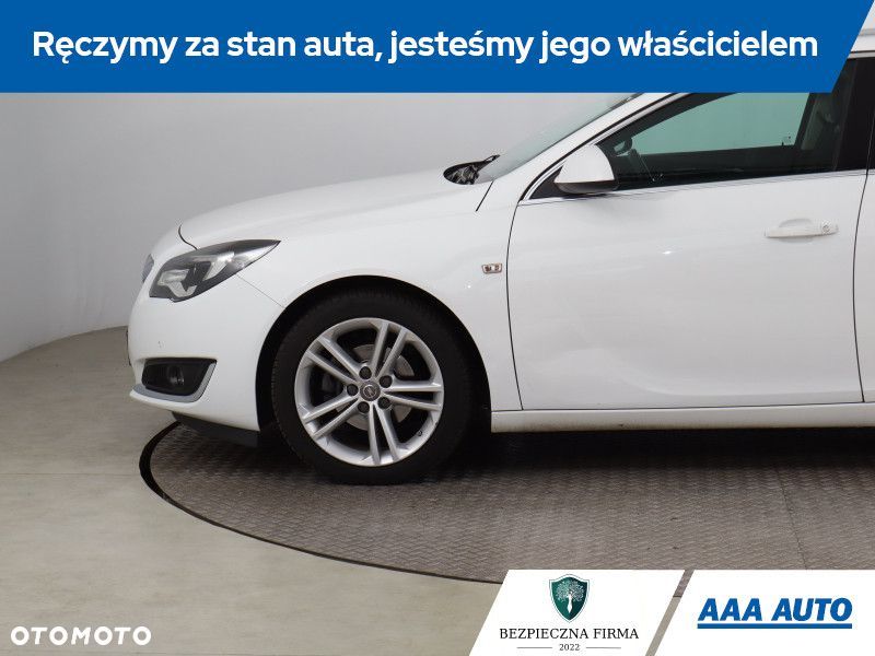 Opel Insignia - 17