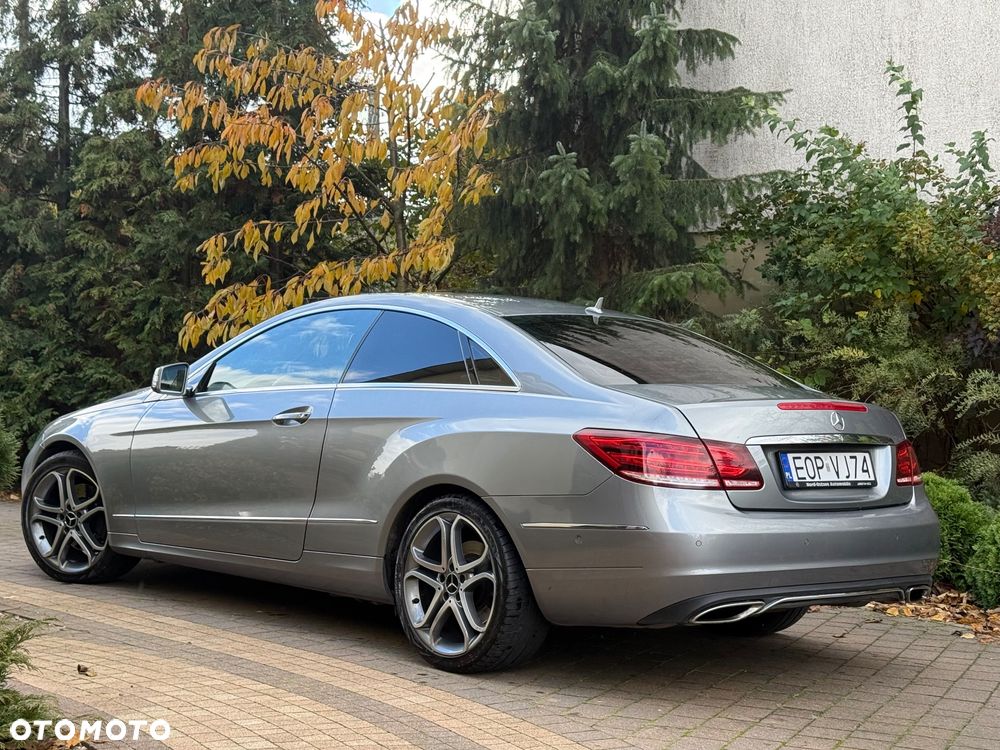 Mercedes-Benz Klasa E 220 CDI DPF Coupe BlueEFFICIENCY 7G-TRONIC Elegance - 12