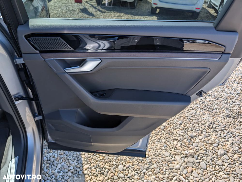 Volkswagen Touareg V6 TDI Atmosphere - 23