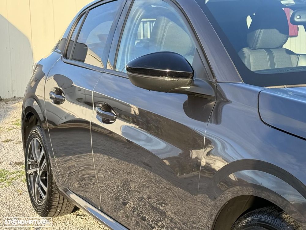 Peugeot 208 1.2 PureTech Allure - 17
