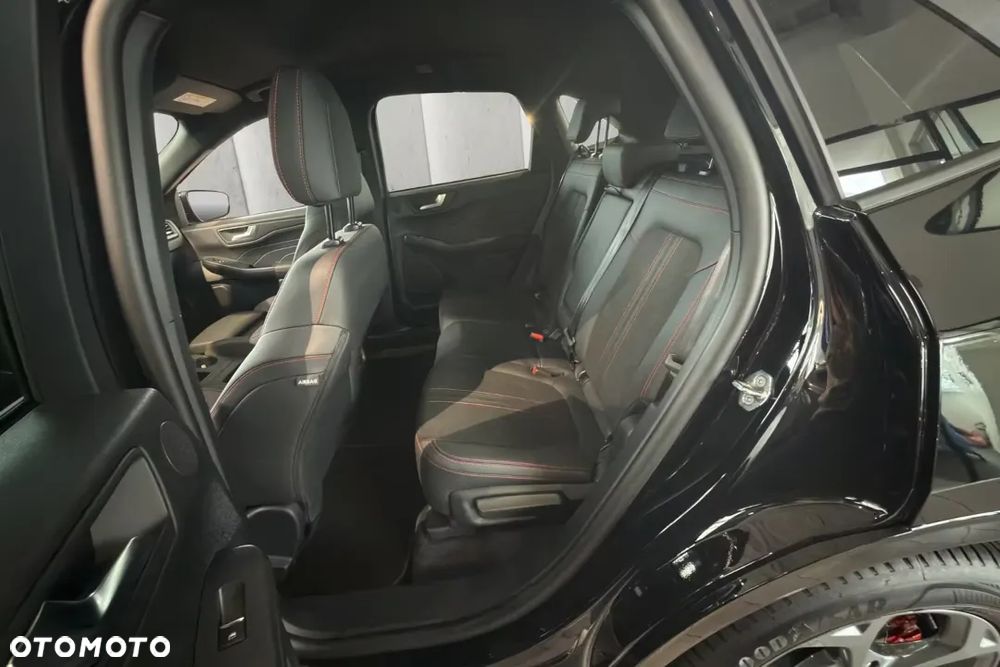 Ford Kuga 2.5 Duratec FHEV 4x4 ST-LINE X - 13