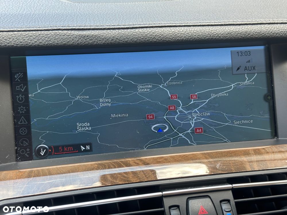 BMW Seria 7 740i - 37