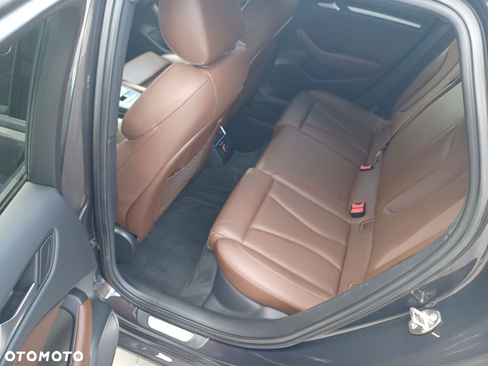 Audi A3 Sportback 2.0 TDI S line Sportpaket - 9