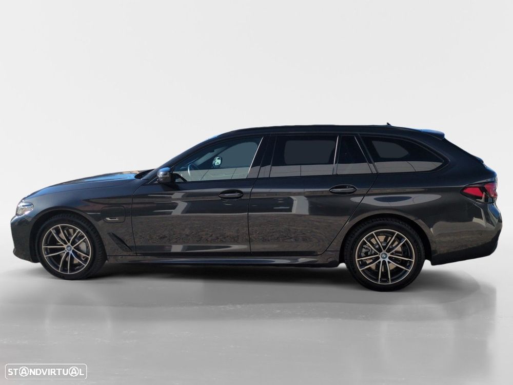 BMW 530 e Pack Desportivo M - 2
