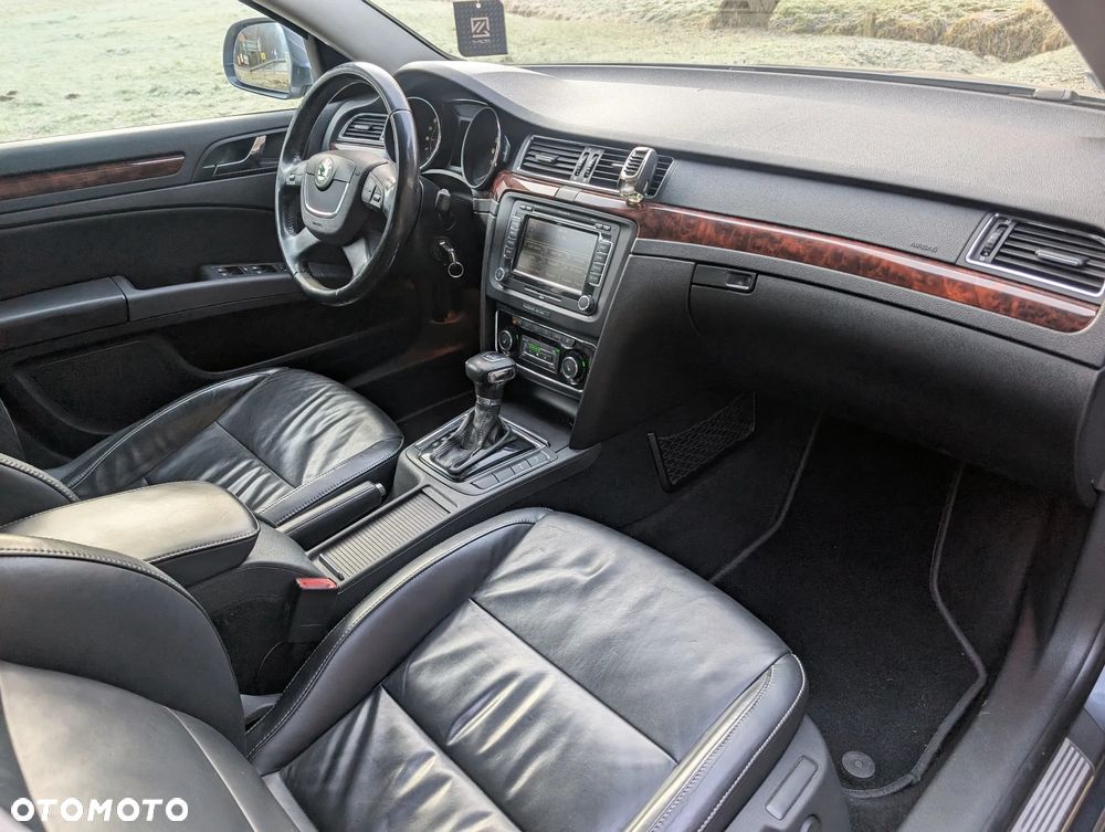 Skoda Superb 2.0 TDI Elegance DSG - 7