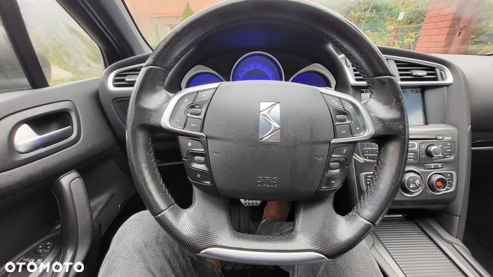Citroën DS4 1.6 e-HDi SoChic MCP - 8