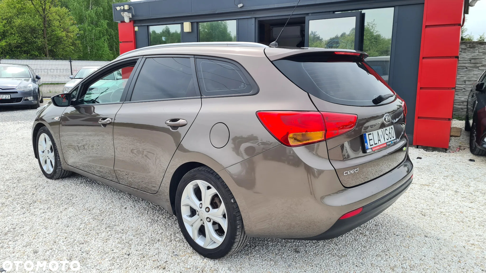 Kia Ceed - 24