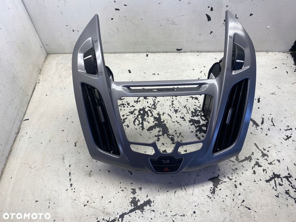 FORD TRANSIT CONNECT MK2 KRATKI NAWIEWU PANELU ŚRODKOWEGO