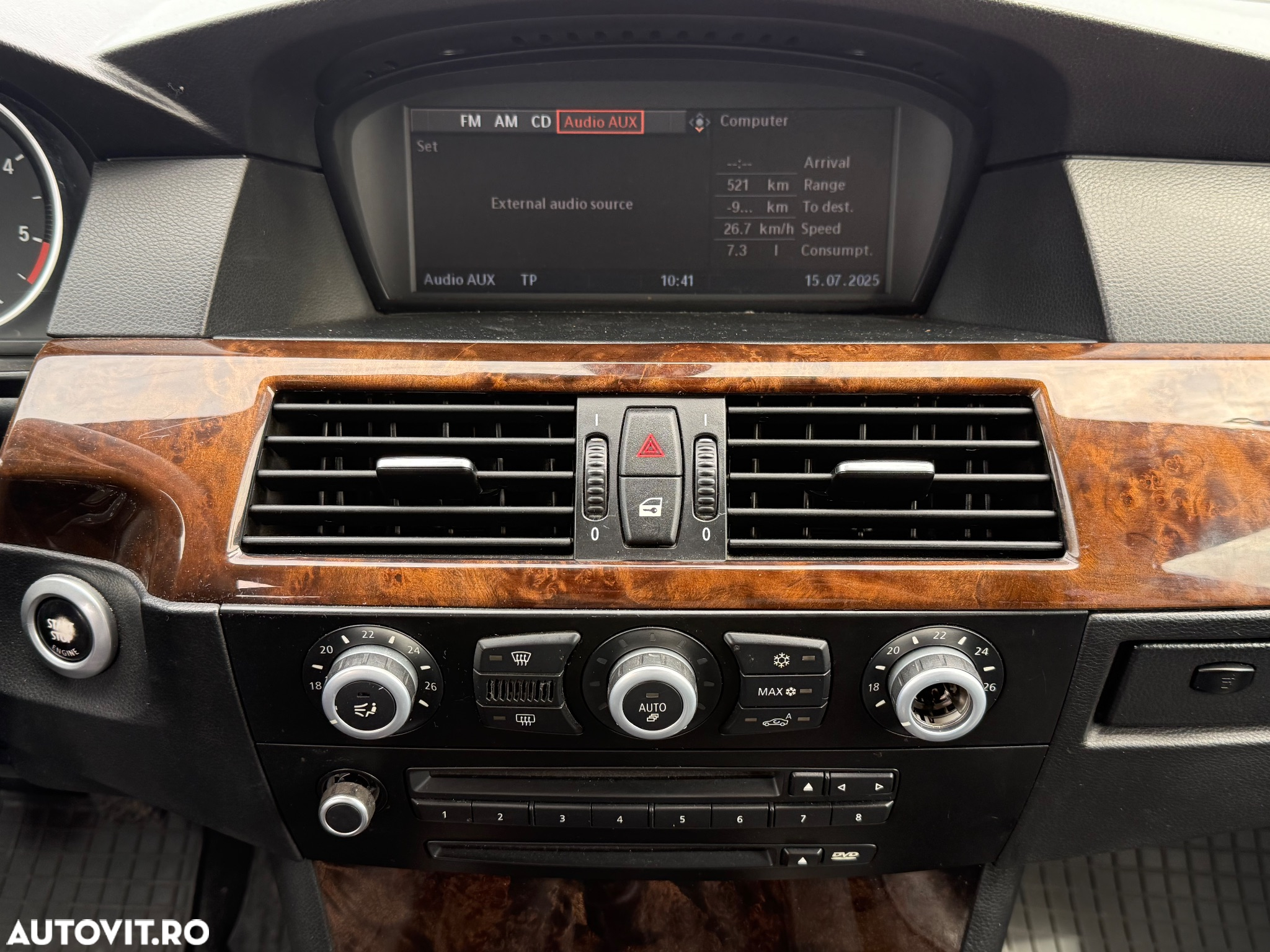 BMW Seria 5 525xd Touring - 8