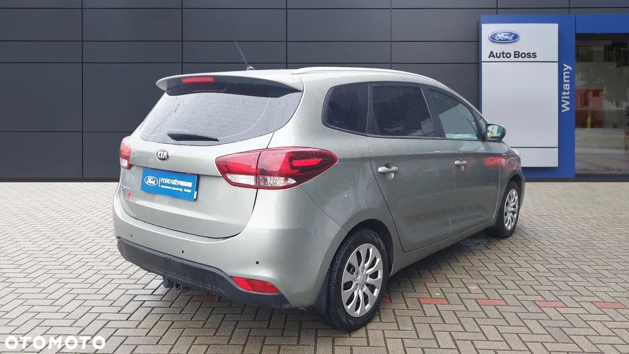 Kia Carens 1.6 GDI M - 6