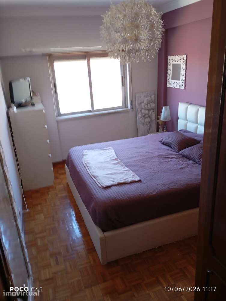 Apartamento T2  Perto do metro de Odivelas C/ cozinha equipada - Grande imagem: 4/13