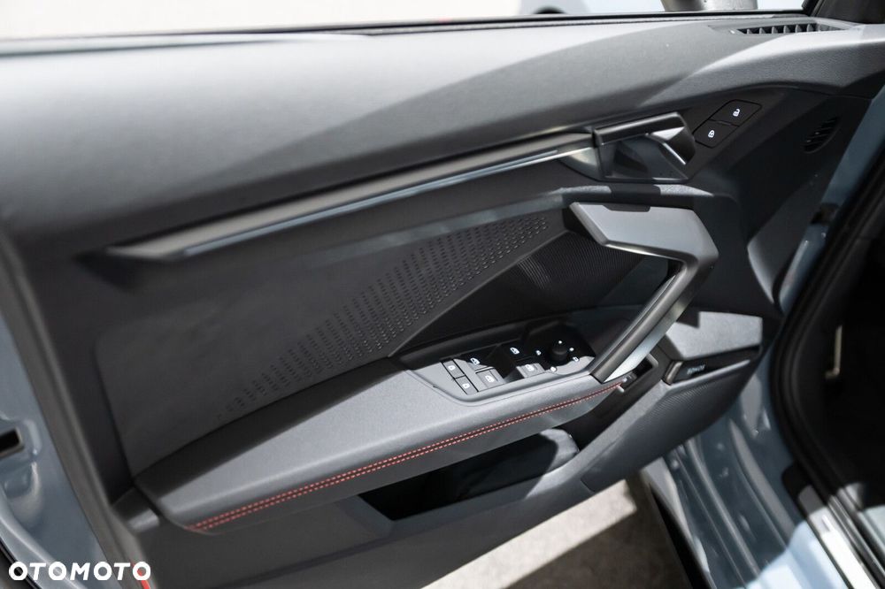 Audi RS3 Sportback - 13