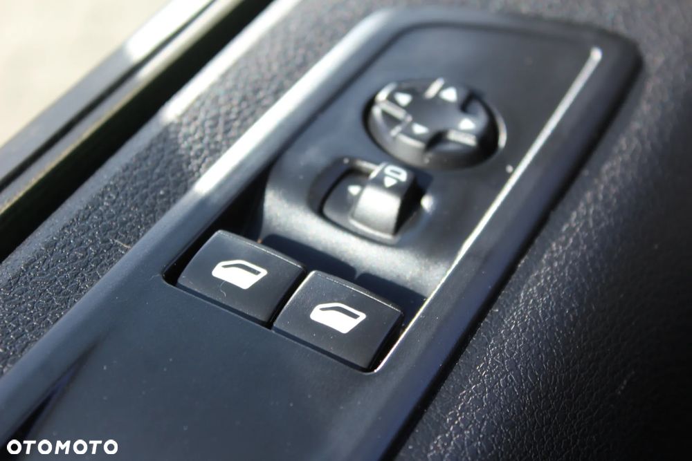 Opel Vivaro Extra Long 3,1t (bryg.) - 16