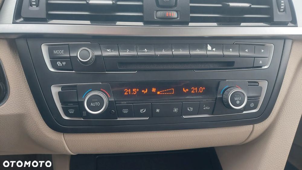 BMW Seria 3 320d Efficient Dynamic Edition Edition Luxury Line Purity - 16