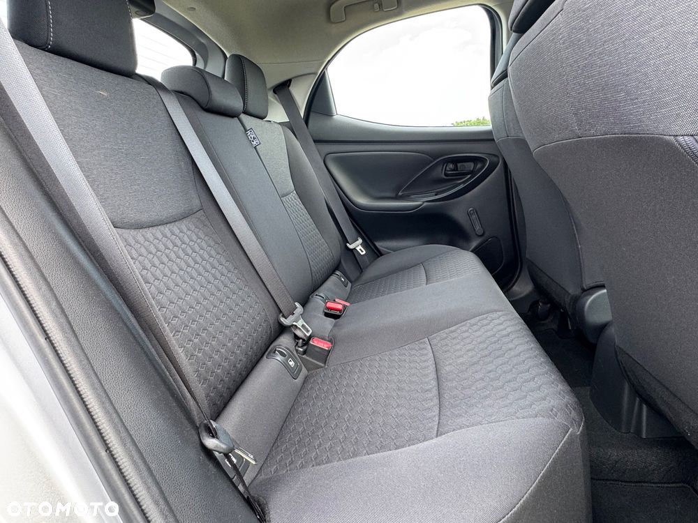 Toyota Yaris - 25