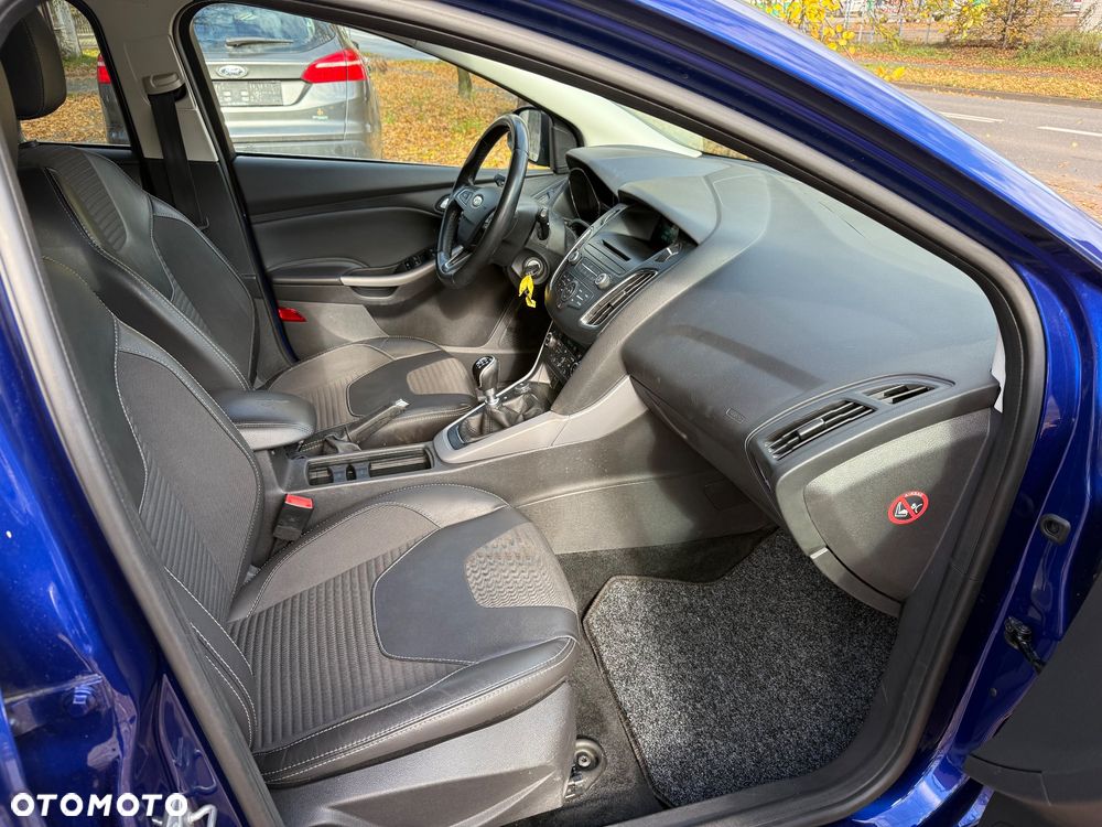 Ford Focus 1.0 EcoBoost Active Business - 10