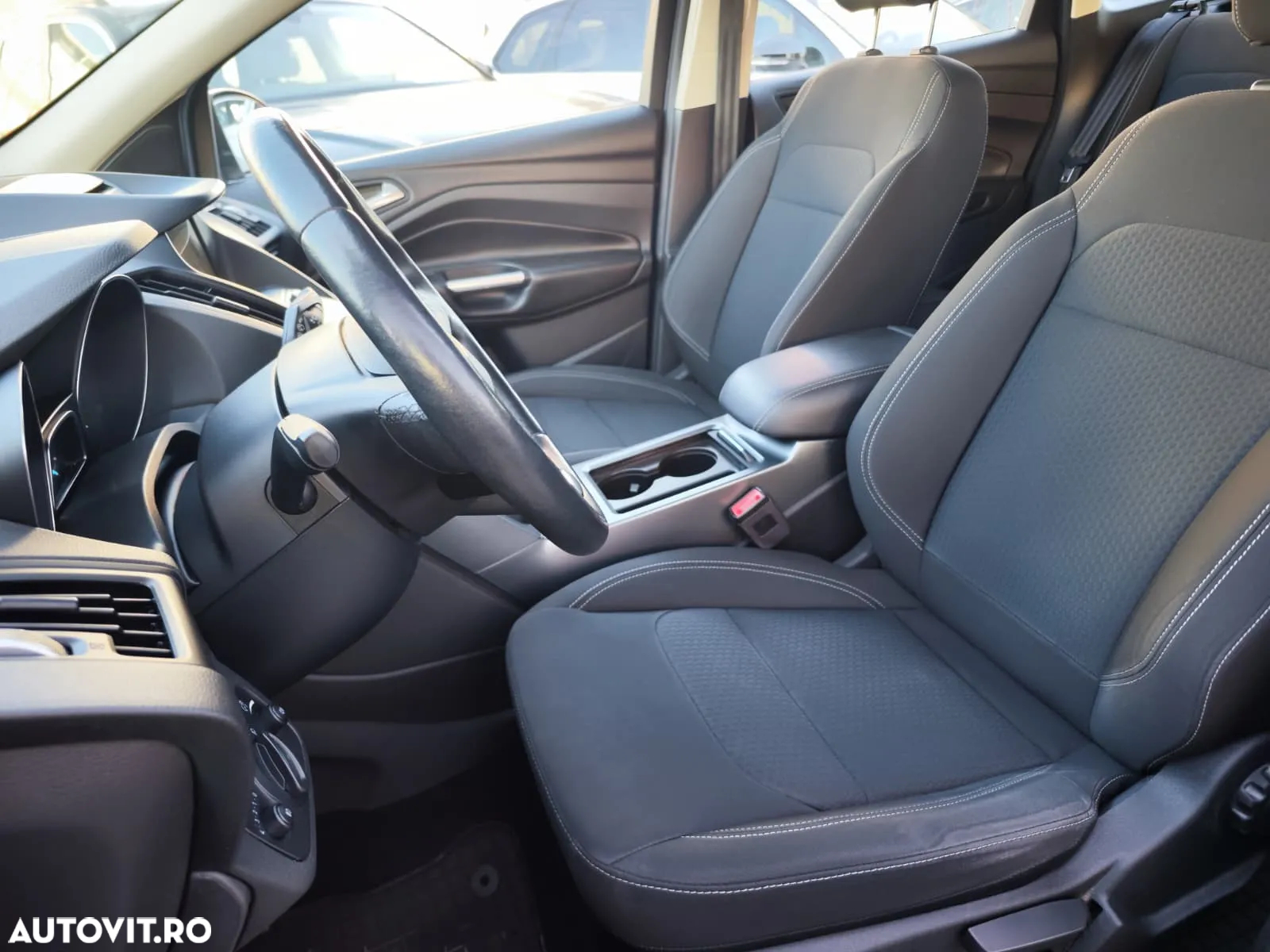 Ford Kuga 2.0 TDCi 4WD Powershift Trend - 26