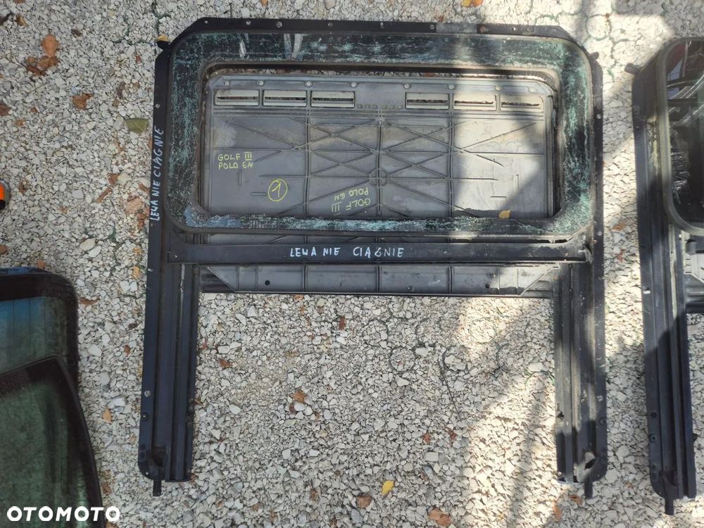 VOLKSWAGEN / AUDI SZYBERDACH / SILNICZEK 1H0959731 /  GOLF III - 10