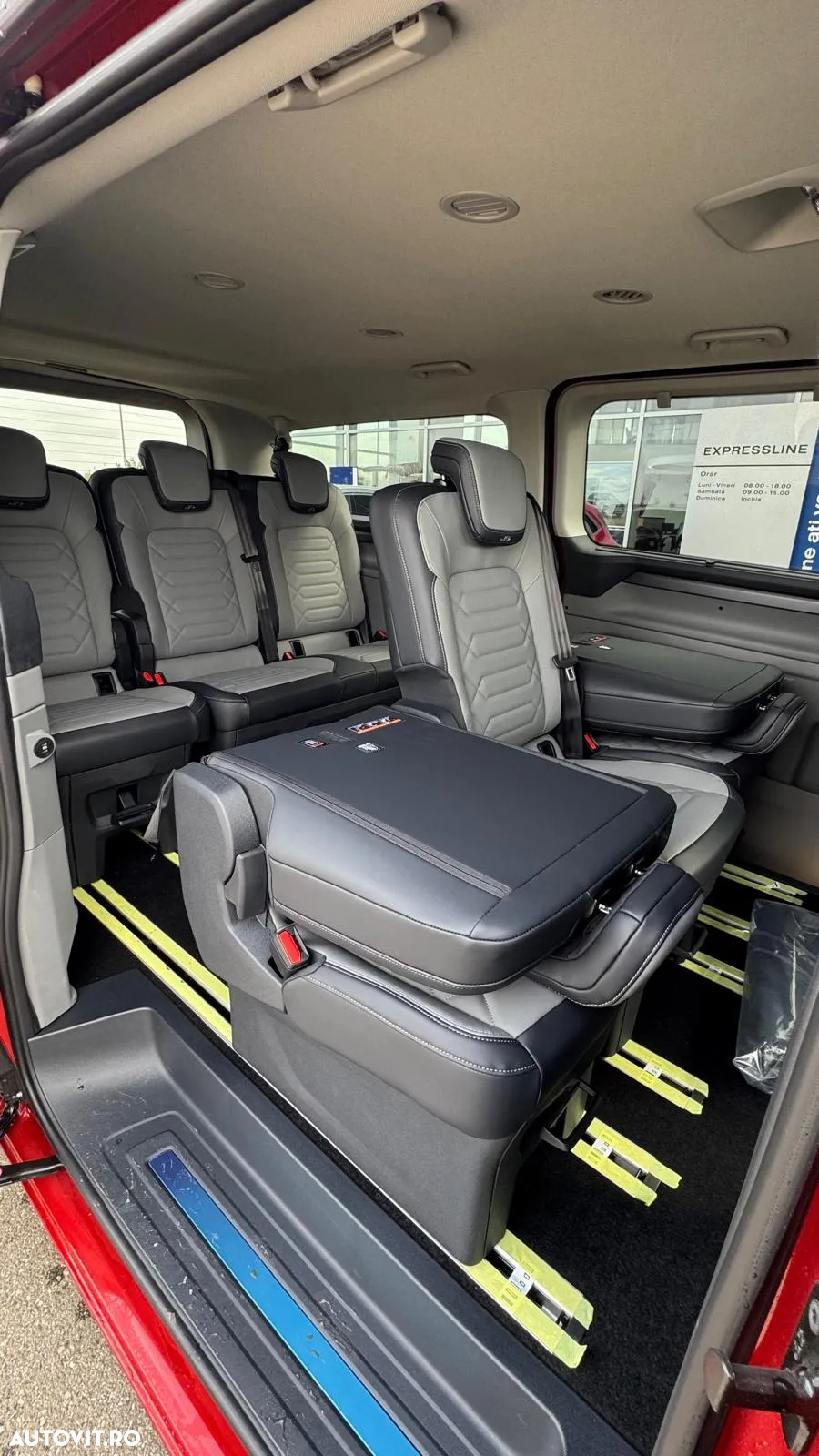 Ford Tourneo Custom Bus 320L 2.0 EcoBlue 170 CP 8AT L2H1 AWD Titanium X - 12