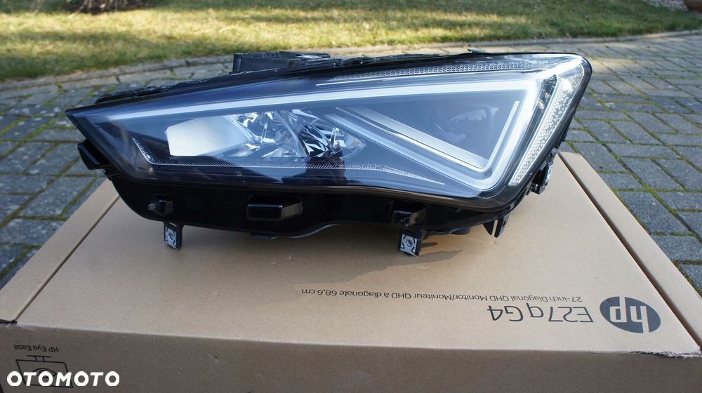 PRZEDNIA LEWA LAMPA SEAT LEON IV 4 FULL LED - 1
