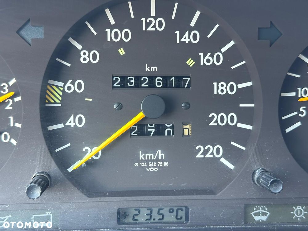 Mercedes-Benz W124 (1984-1993) - 18