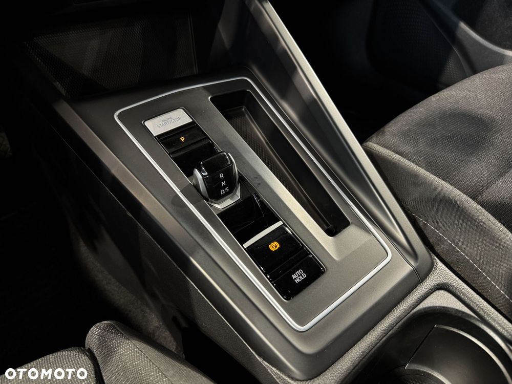 Volkswagen Golf Variant - 25