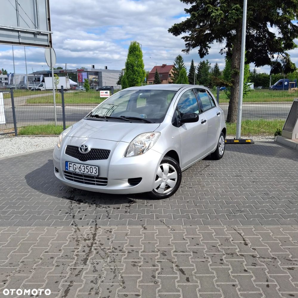 Toyota Yaris 1.0 Terra - 1