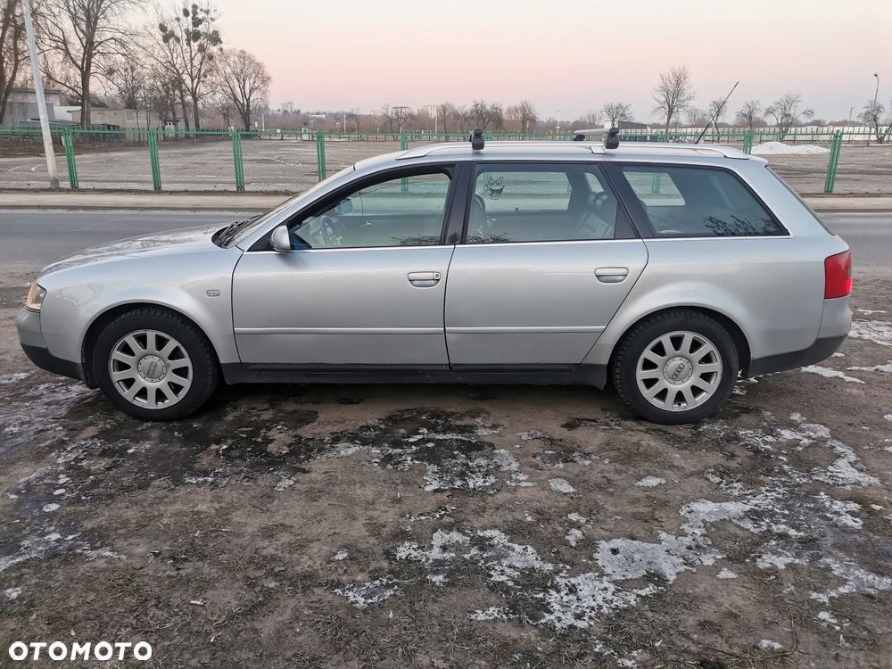 Audi A6 Avant 2.4 - 4
