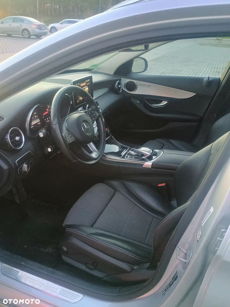 Mercedes-Benz Klasa C 200 4Matic 9G-TRONIC Avantgarde - 22
