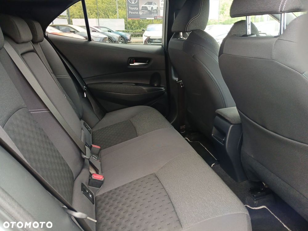 Toyota Corolla - 10