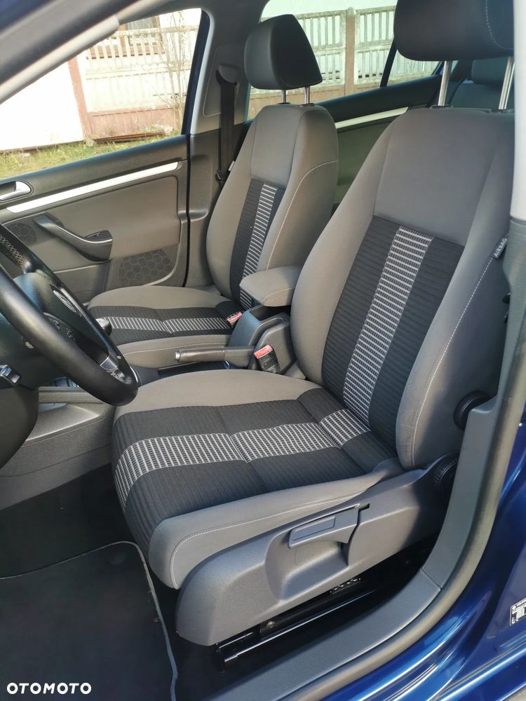 Volkswagen Golf 1.6 United - 29