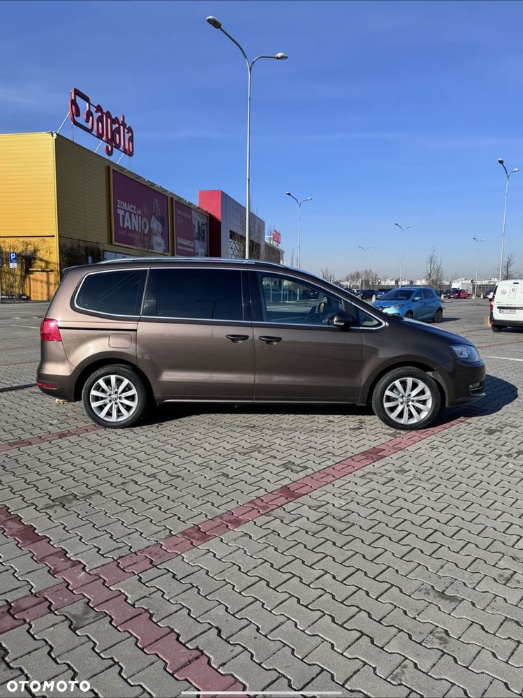 Volkswagen Sharan 2.0 TDI Highline DSG - 2