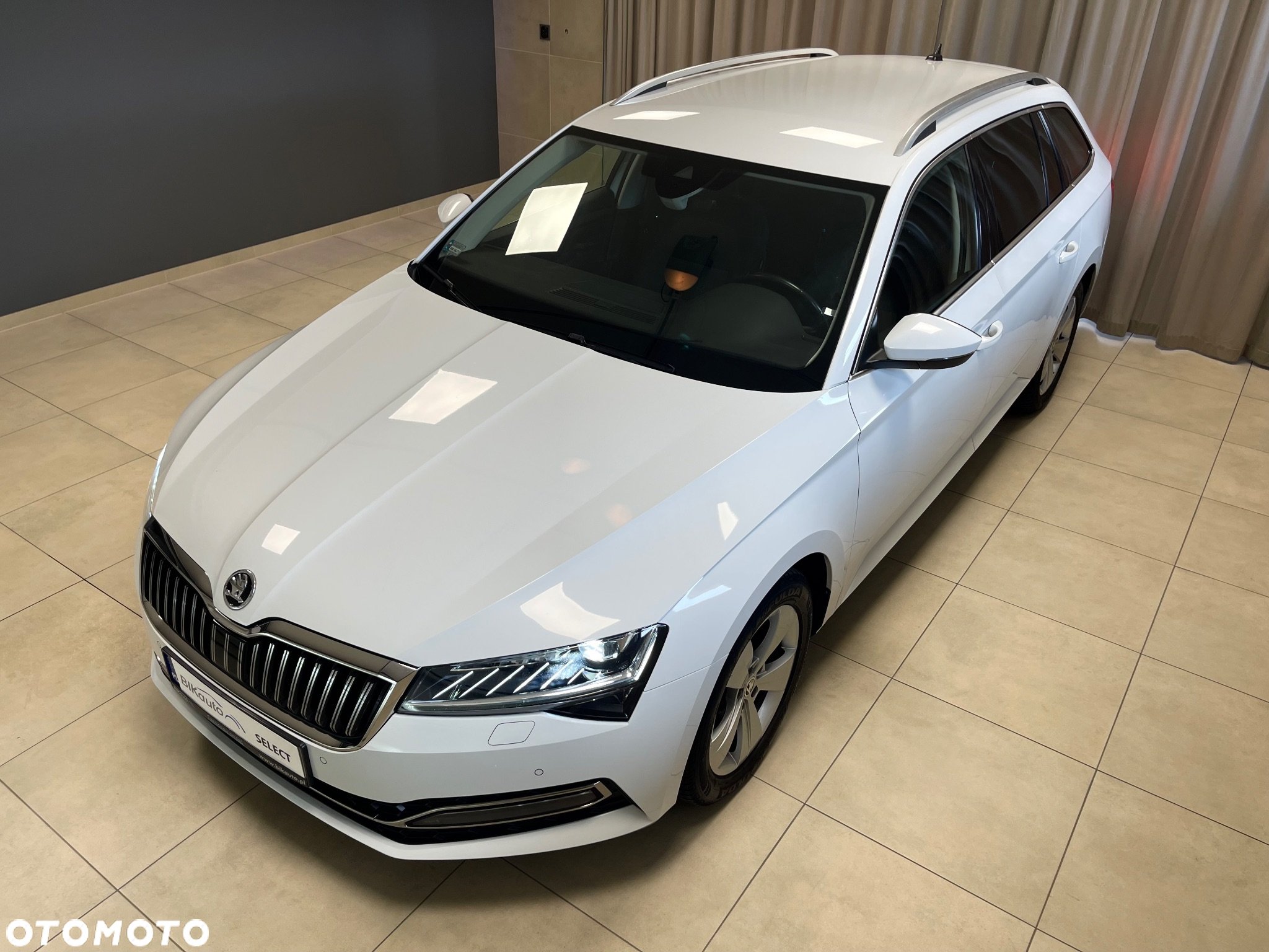 Skoda Superb 2.0 TDI SCR Style DSG - 6