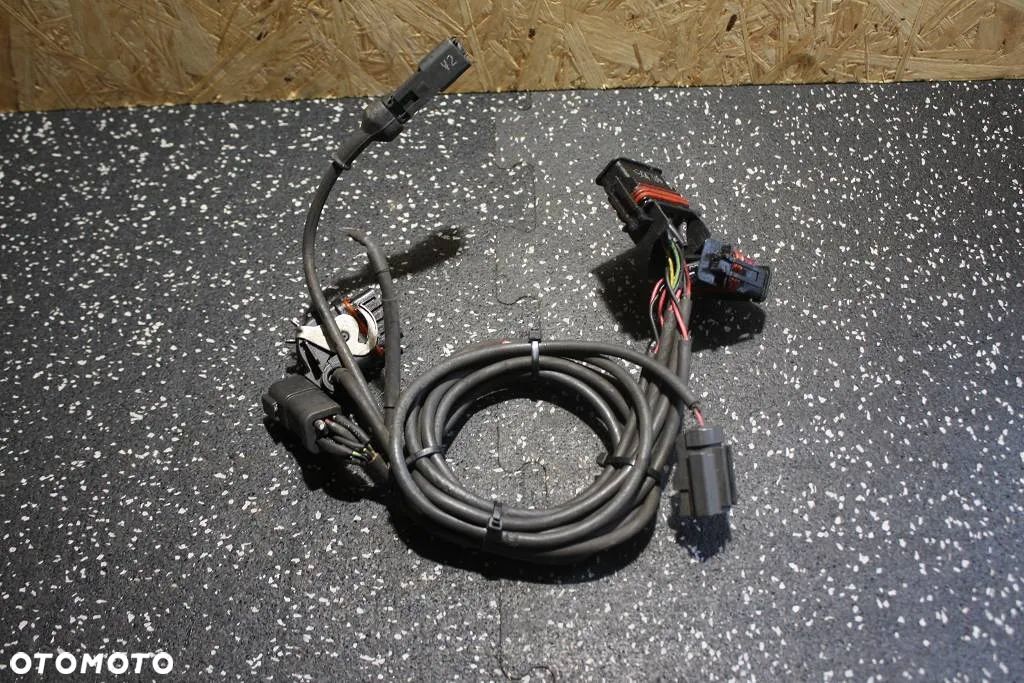 # SCANIA R XPI WIĄZKA INSTALACJA PRZEWODY STEROWNIKA SILNIKA ALTERNATORA E44.B6 E44.B5 - 1