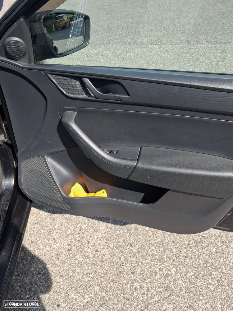 Skoda Rapid 1.6 TDI Edition - 9