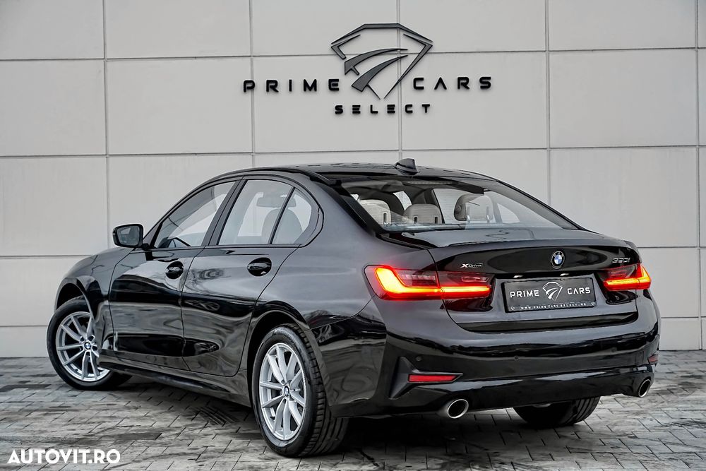 BMW Seria 3 320i xDrive Aut. Sport Line - 7