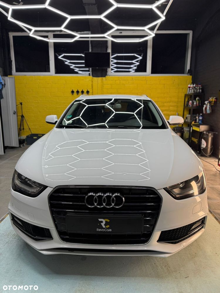 Audi A4 - 1