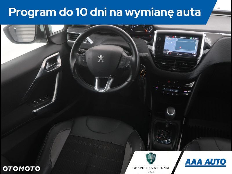 Peugeot 2008 - 8