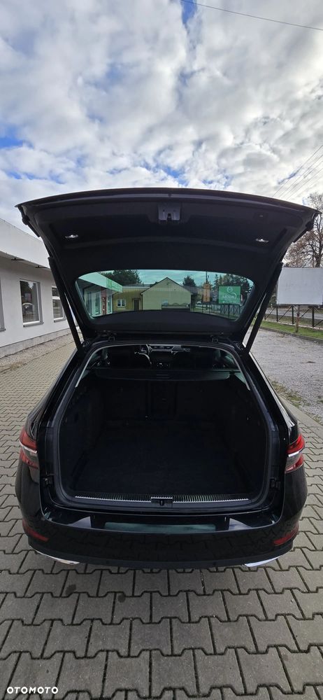 Skoda Superb 2.0 TDI SCR L&K DSG - 10