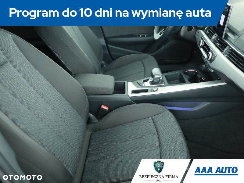 Audi A4 Limousine - 9