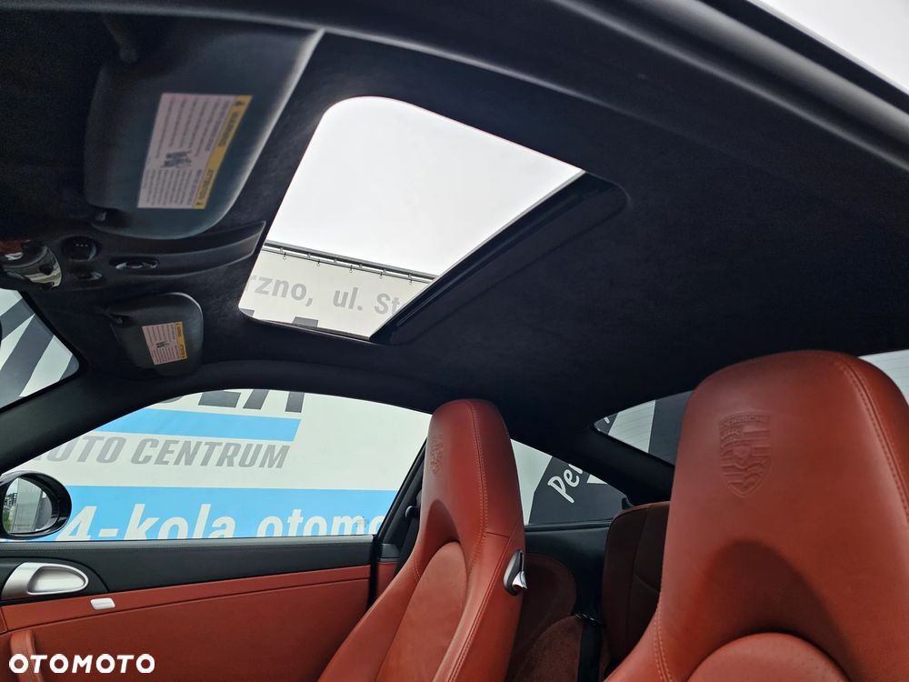 Porsche 911 Carrera 4S PDK - 13