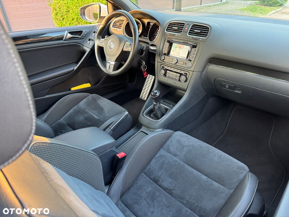 Volkswagen Golf - 10