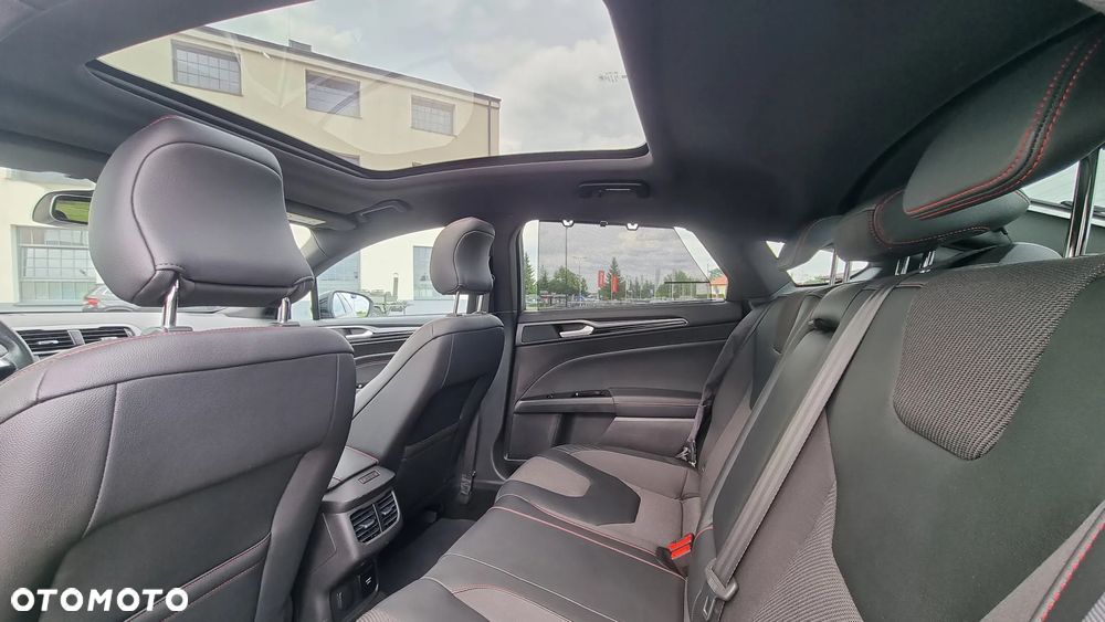 Ford Mondeo 2.0 EcoBoost ST-Line X - 22