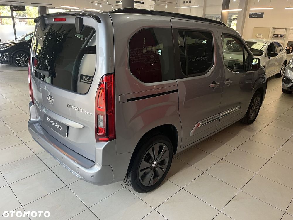 Toyota Proace City Verso 1.5 D-4D Family - 4