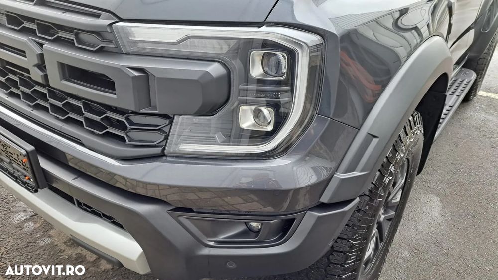 Ford Raptor - 11