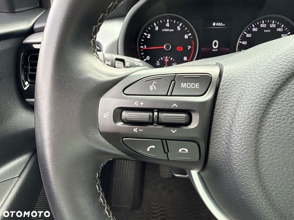 Kia Rio - 22