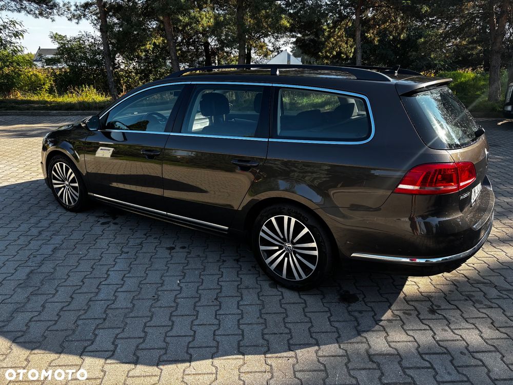 Volkswagen Passat - 18