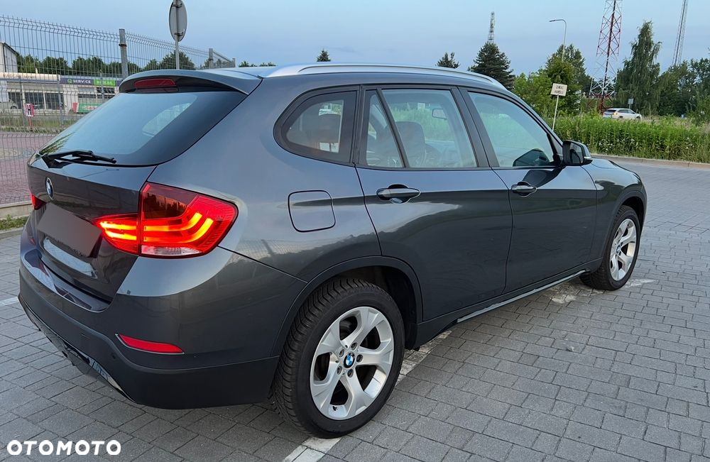 BMW X1 sDrive18d Sport Line - 22
